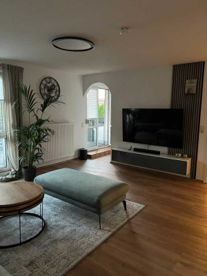 Helle, großzügige 3 Zimmer Wohnung in ruhiger Lage in Augsburg-Pfersee