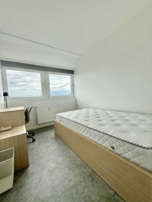 VOLLMÖBLIERTES WG-ZIMMER IN TOP LAGE | WG NEUGRÜNDUNG |  S-BAHN-NÄHE | DACHTERRASSE | EBK