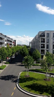 Exklusive, neuwertige 3-Zimmer-Wohnung mit Balkon und EBK in Frankfurt/Riedberg