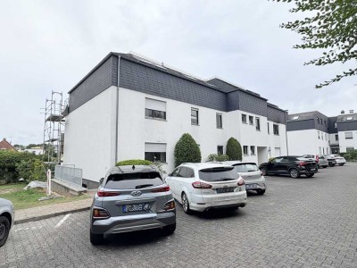 "In Idsteins-Stadtkern!" 3-Zimmerwohnung mit Balkon Renov. bedürftig