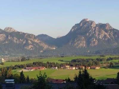Exklusive 2-Raum-Wohnung komplett möbliert u. eingerichtet