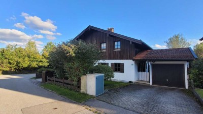 Gepflegte Doppelhaushälfte mit Garage in Eurasburg