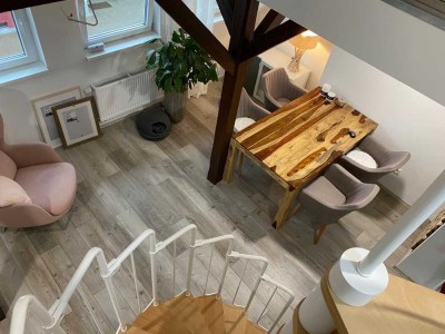 Wohnen und Arbeiten in einer 2,5-Raum-Maisonette-Wohnung mit gehobener Innenausstattung in Fürth