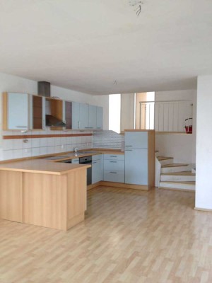 3 Zimmer Maisonette Wohnung in 4 Fam.-Haus