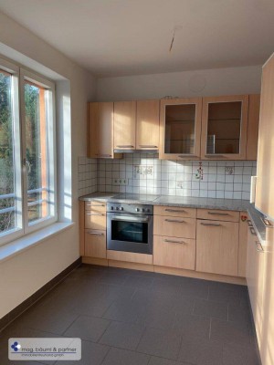 Wohnung mit Balkon und Wintergarten