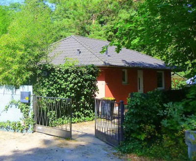 2 Bungalows auf großem Grundstück in sehr ruhiger Lage in Schildow