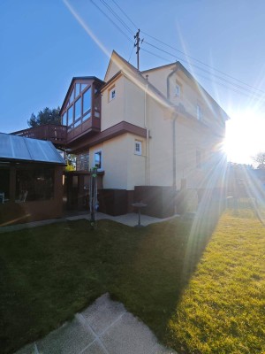 Wundervolles Mehrfamilienhaus mit Garten, Garage u. Sonnenterrasse