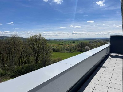 HOCH HINAUS: TRAUMHAFTES PENTHOUSE MIT DACHTERRASSE!
3 Zimmer