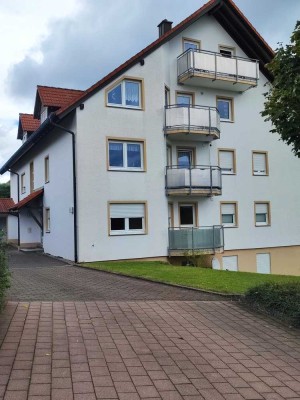 Stilvolle 4-Zimmer-Maisonette-Wohnung mit gehobener Innenausstattung mit Einbauküche in Trippstadt