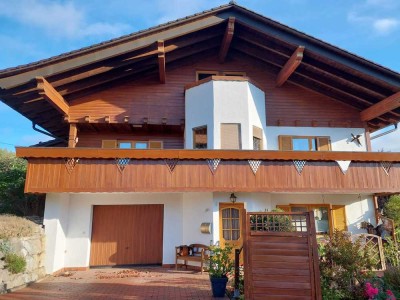 Freistehendes Einfamilienhaus mit Einliegerwohnung