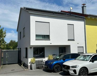 780000 € - 146 m² - 4.0 Zi.