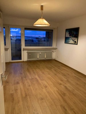 AB-Leider: 2-Zimmer WHG mit Balkon, Stellplatz und Küche