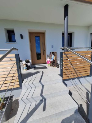 Schöne und sanierte 3,5-Raum-DG-Wohnung in Oberahain/Essenbach