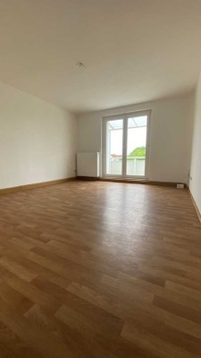 4-Zimmer-Wohnung mit Balkon