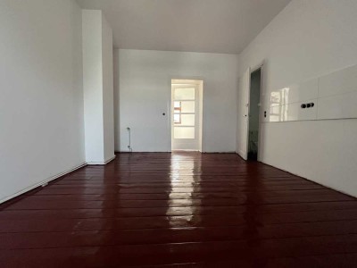 40-qm-1 Zi., Wohnküche, Bad, komplett saniert