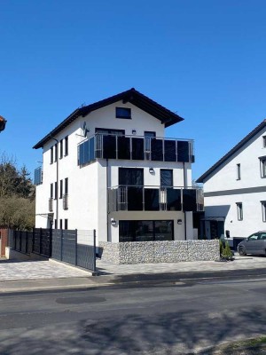 Moderne, schicke Doppelhaushälfte in Lohfelden mit großem Garten