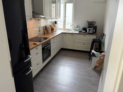 Helle 3-Zimmer Wohnung in Wiesbaden-Biebrich
