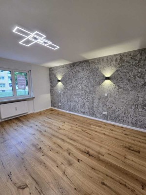Wohnen wie im Neubau! Top saniert & stilvoll. 3-Zi. Whg mit Balkon & Einzelgarage - Ohne Provision!
