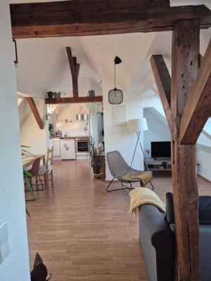 ** Lichtdurchflutete Traumwohnung mit Dachschnittterrasse im Herzen von Beiertheim!