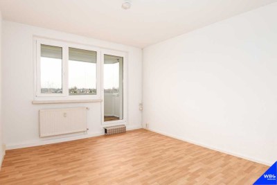 Geräumige 3-Raum-Wohnung mit verglastem Balkon*Duschbad*Bezugsfertig