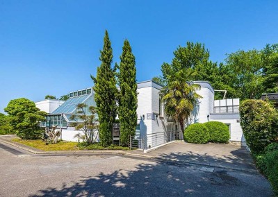 Komplett saniertes Architektenhaus direkt am Landschaftsschutzgebiet von Metzkausen