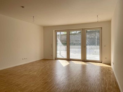 Großzügige 3 Zimmer Wohnung, barrierefrei mit neuer Einbauküche
