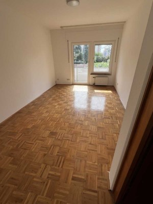 Charmantes RMH in Würzburg-Heuchelhof mit Einbauküche