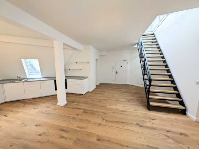Stilvolle 2-Zimmer-Dachgeschosswohnung mit 2 Terrassen | Erstbezug Friedenau