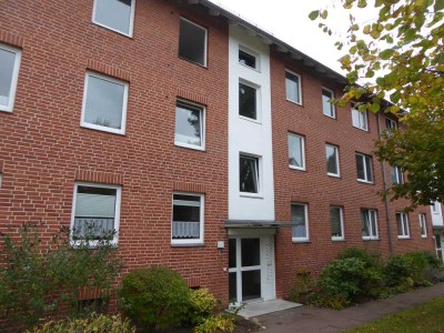 Gepflegte 4-Zimmer-Wohnung mit Loggia und Einbauküche