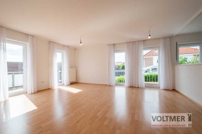 NEUES ZUHAUSE - lichtdurchflutete 3-Zimmer-Wohnung mit Balkon und kleinem Garten in Ottweiler!