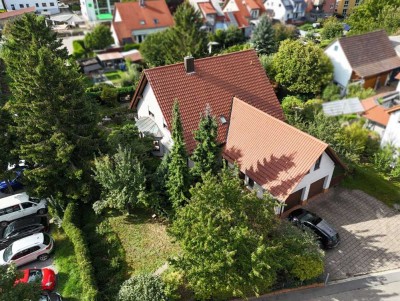 GLOBAL INVEST | Großzügiges Zweifamilienhaus mit 220m² Wohnfläche und 1.000m² großem Garten