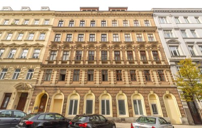 ++AG22++ 2-Zimmer ALTBAUWohnung (sanierungsbedürftig) in absoluter Bestlage!
