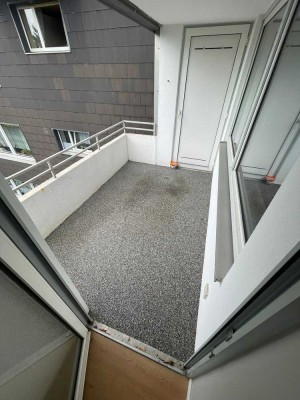 Helle 3-Zimmer Wohnung mit Balkon in grüner und ruhiger Lage!