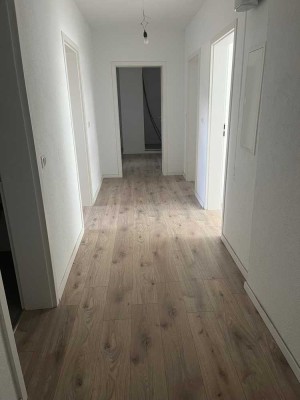 Eine wunderschöne und moderne Dachgeschosswohnung