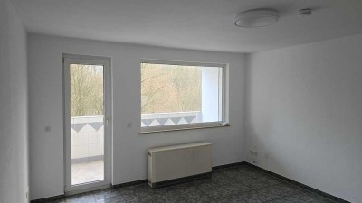 Erstbezug nach Renovierung einer hellen 2,5-Zimmer-Wohnung mit Balkon in Velbert-Birth