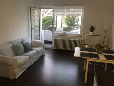 Helle 2-Zimmer-Wohnung mit Balkon in Düsseldorf-Pempelfort