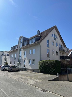 Schicke 3 Zimmer Wohnung mit Balkon nähe Padersee