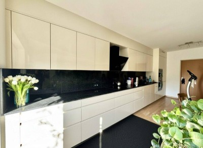 Landeck: Familienfreundliche 4-Zimmer-Wohnung mit Garten, Terrasse, Tiefgarage &amp; großem Keller