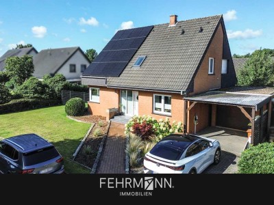 Wohnen in ruhiger Sackgassenlage – modernes Einfamilienhaus mit PV-Anlage und Traumgarten