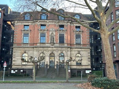 Residenz ,,Haus Schucht" Stilvolle und Barrierefreie 3-Zimmerwohnung mit Balkon in Krefeld - Cracau