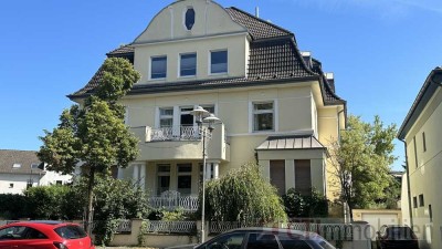 Stilvolle und luxuriöse 5,5 Zimmerwohnung im Altbau