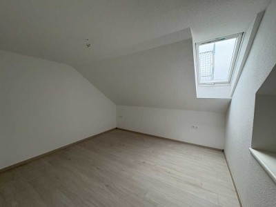 Helle 4-Zimmer-Wohnung mit 101 m² – Erstbezug nach Sanierung in ruhiger Sackgasse