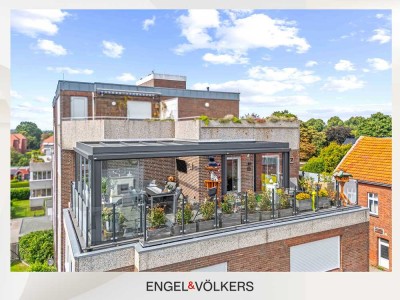 Komfortabel wohnen mit Stil: Kernsanierte Eigentumswohnung mit Sommergarten
