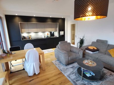 Stilvolle 3-Zimmer-Wohnung mit gehobener Innenausstattung mit EBK in Leipzig