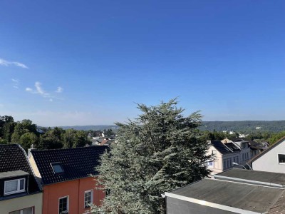 Großzügige, helle Maisonette Wohnung in ruhigem Mehrfamilienhaus in guter Lage, Bad Honnef