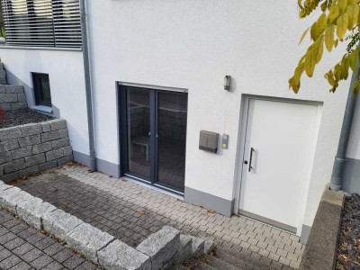 Möblierte 1,5-Zimmer-Wohnung mit Terrasse und EBK