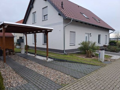 Geschmackvolle 4-Raum-Erdgeschosswohnung mit Terrasse und Gartenanteil in Brandenburg an der Havel