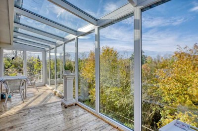 Bungalow mit Wintergarten und Einliegerwohnung