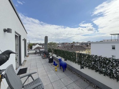 Penthouse mit Dachterrasse, Parkett und Aufzug