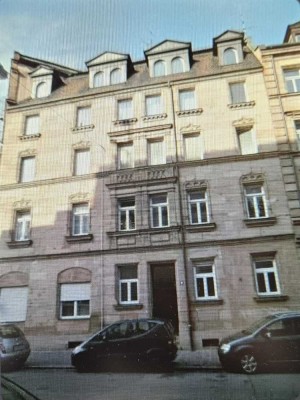 Schöne und helle 4-Zimmer Wohnung, zentral gelegen